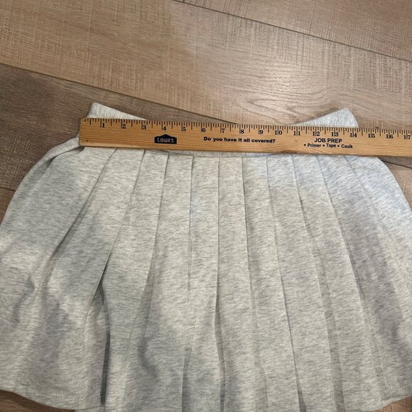 URBAN DAIZY WOMENS MEDIUM PLEATED GRAY HEATHER SKORT NWOT - Picture 4 of 8